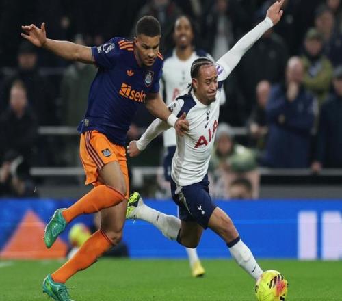 曼联瞄准,万欧签下巴,萨后防大将,B体育,体育博彩平台,体育投注,即时赛事投注,体育赔率,B体育官网