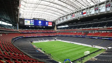 曼城战胜切尔西，迈向冠军征程