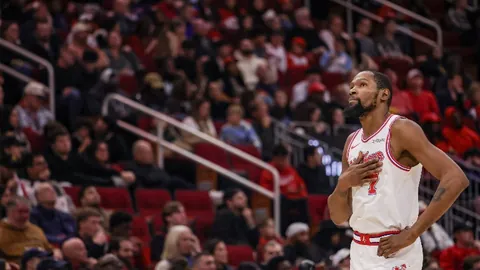 巴薩放維納杜姆轉向京多安，曼城密切關注熱蘇斯加盟動態